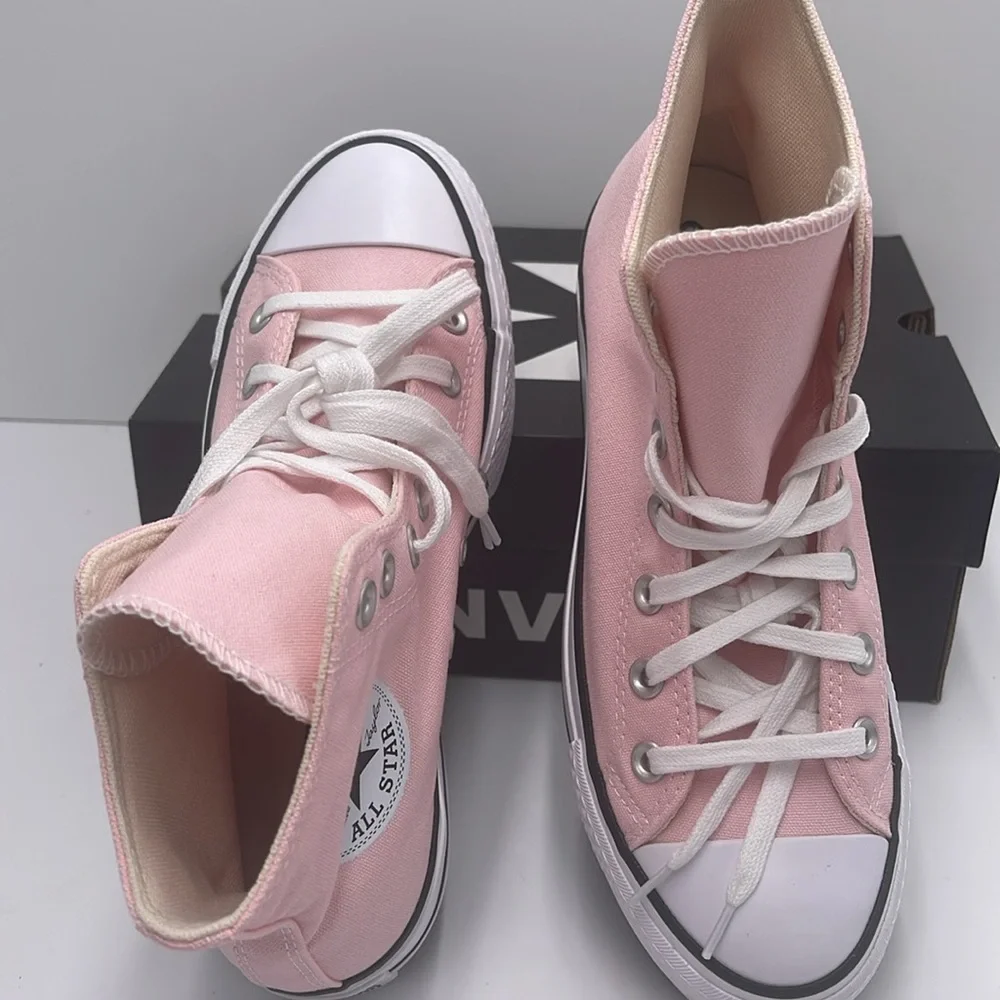 Converse WMNS A06507F CTAS LIFT HI DONUT GLAZE/WHITE/BLACK Platforms Sneakers